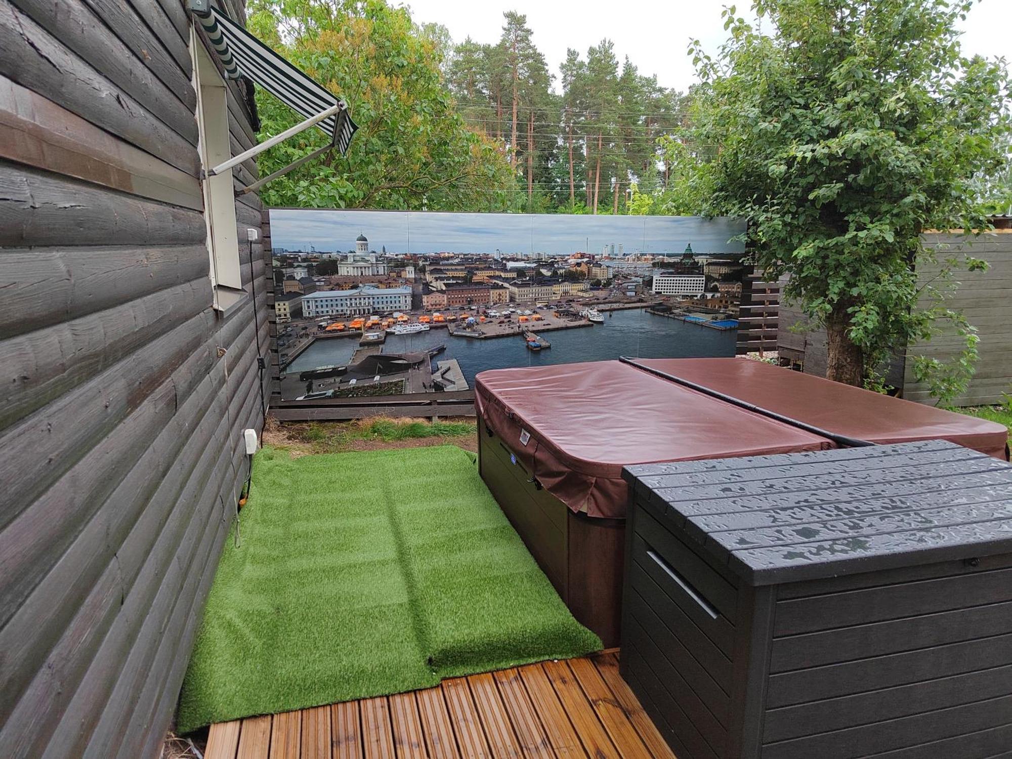 Relax & Recharge - A Unique Suite With A Touch Of Luxury - Hot Tub And Sauna Inspired Decor #Not A Real Sauna# Easy City Access - Direct Train 15 Min To City Helsinki Luaran gambar