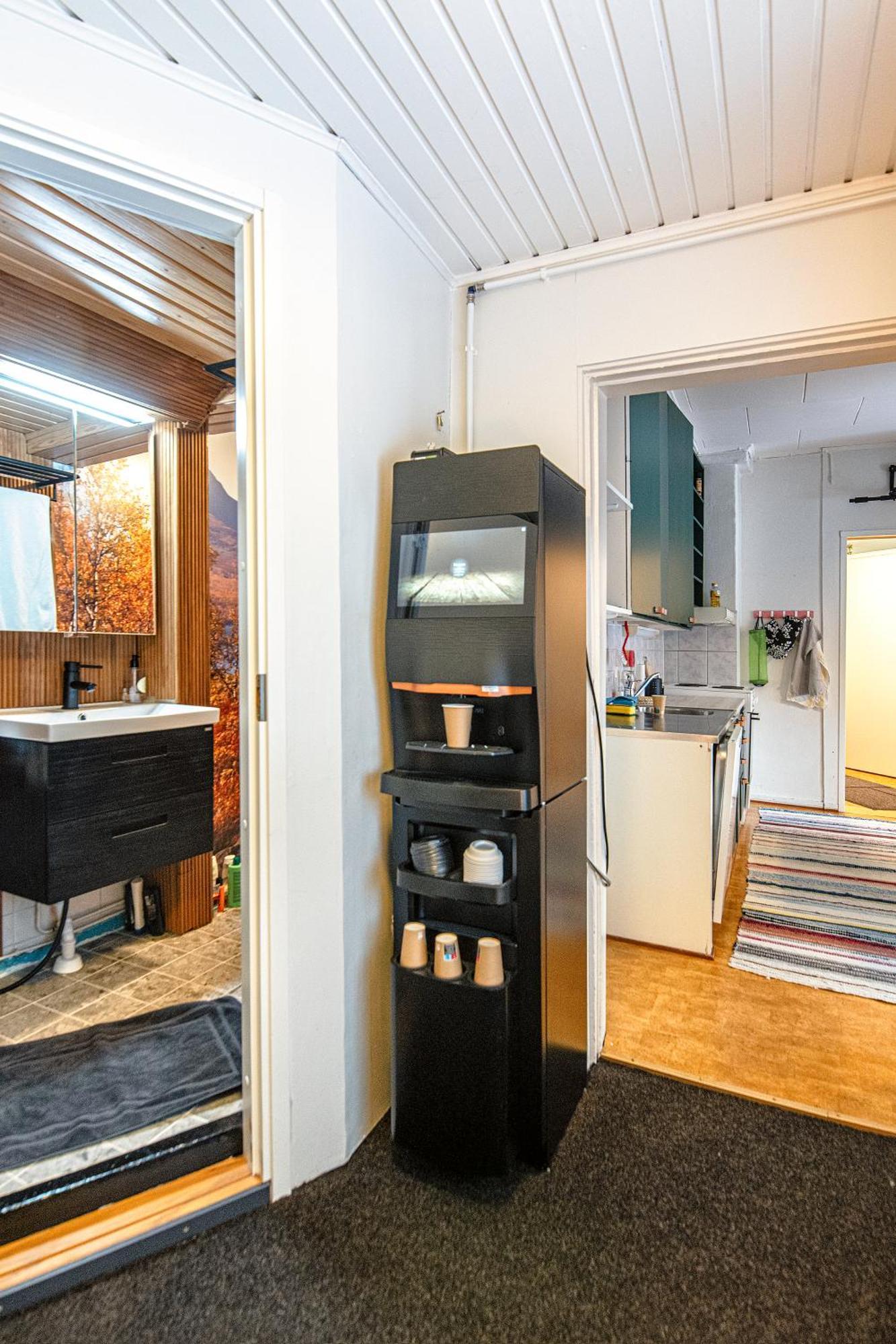 Relax & Recharge - A Unique Suite With A Touch Of Luxury - Hot Tub And Sauna Inspired Decor #Not A Real Sauna# Easy City Access - Direct Train 15 Min To City Helsinki Luaran gambar