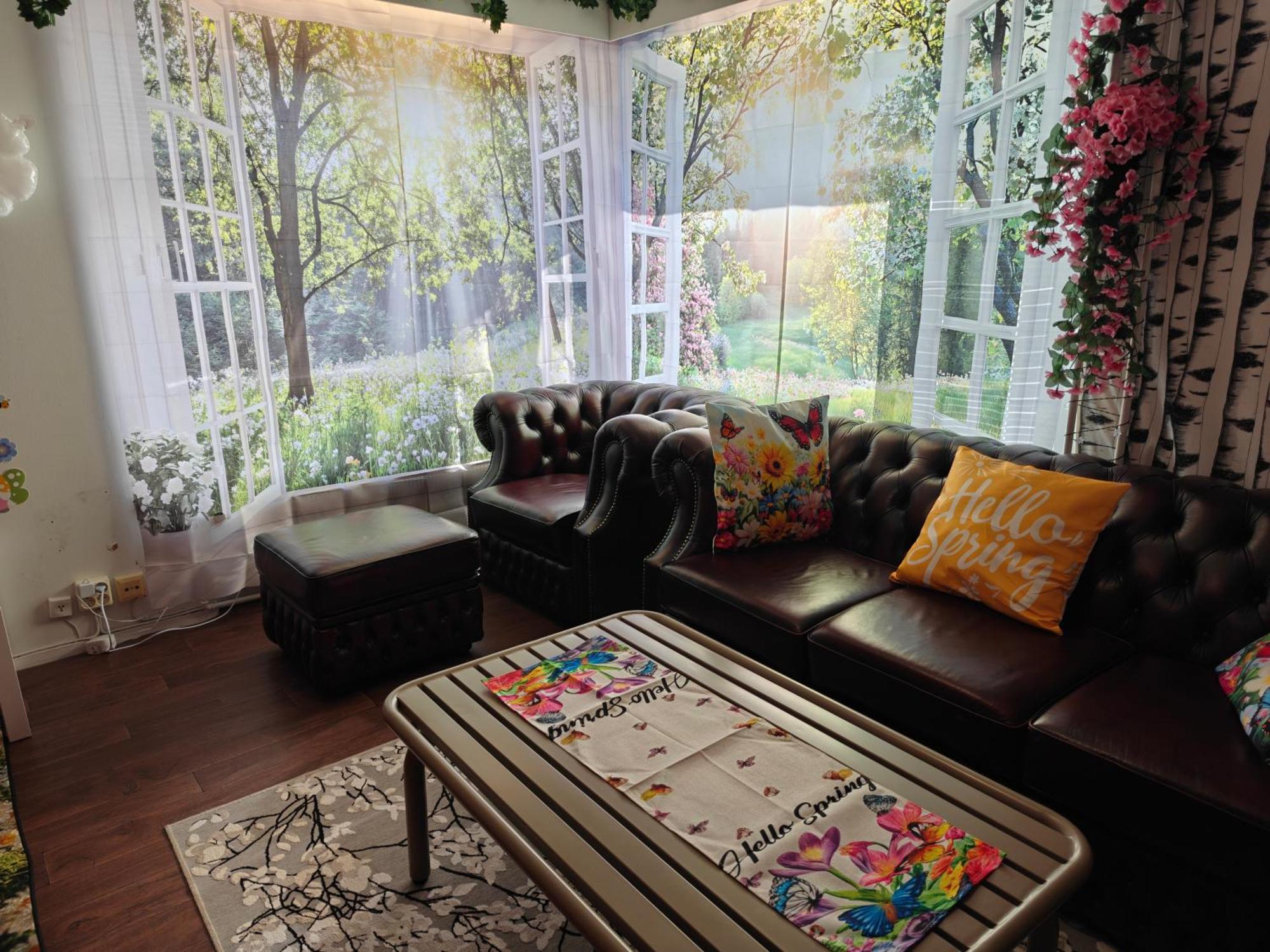 Relax & Recharge - A Unique Suite With A Touch Of Luxury - Hot Tub And Sauna Inspired Decor #Not A Real Sauna# Easy City Access - Direct Train 15 Min To City Helsinki Luaran gambar